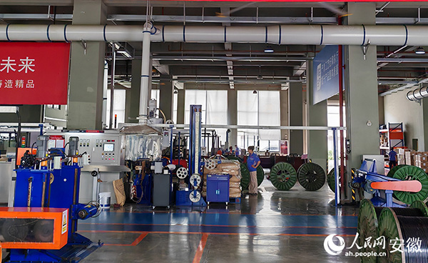 環(huán)瑞電熱工廠。 人民網(wǎng) 丁紀(jì)攝